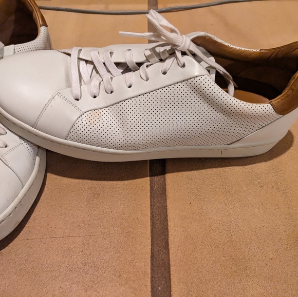Magnanni Mens Perforated Leather Sneaker Size 13 EUC - Picture 4 of 7